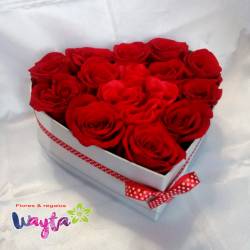 Amante corazón con rosas